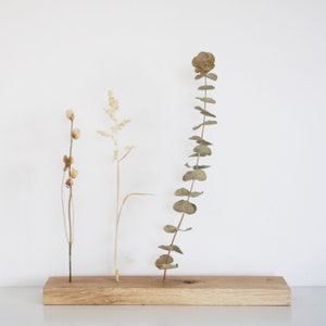 Wooden strip for dried flowers
