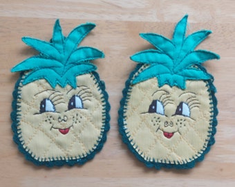 Vintage Anthropomorphic Pineapple Pot Holders and Dish Towel