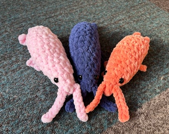 Camarón de apoyo emocional tejido a crochet / Peluche amigurumi con nota