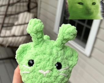 Peluche de gato alienígena: Gatito verde de ganchillo, meme de gatito espacial