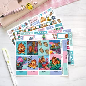 Kit d'autocollants hebdomadaires Tini Big Foot. Formaté pour un agenda de 7 x 9 pouces (disposition verticale standard).