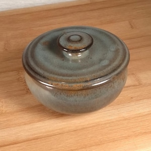Small Jar with Lid, ( 5 oz, 147 ml ), Salt Dish, Ceramic Handmade Stoneware Pottery #51075