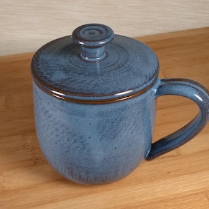 Mug with Lid, ( 11 oz, 325 ml ), Ceramic Handmade Stoneware Pottery #13014