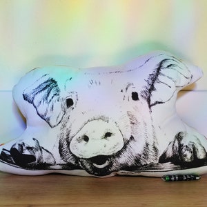 Piggy Shaped Handmade Pillow | Decorative Pillow | Piggy Pillow | Animal Couch Pillow | Cushion | Pillow | Piggy Gift