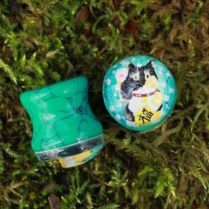 Maneki-neko Cat Stone Picture Plugs Gauges | Green Turquoise Stone Plugs | Double Flare Handmade tunnel