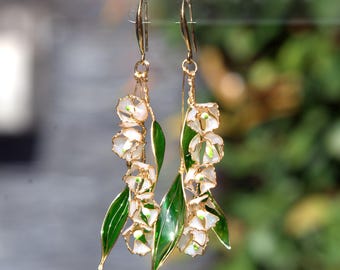 Maiglöckchen-Ohrringe für Damen – Handgefertigter Schmuck aus Kunstharz, Geschenkidee für die Braut