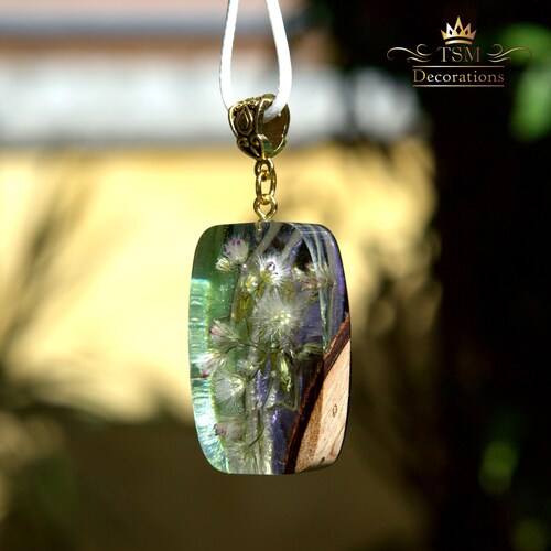 Wood Resin Pendant Necklace Epoxy Resin Art Jewelry Dandelion Etsy