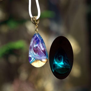 Aurora borealis wood resin necklace. Glow in the dark jewelry handmade. Epoxy resin jewelry Wooden epoxy art.