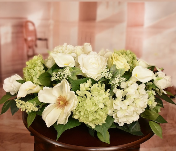 Green and White Mixed Low Table Centerpiece - Etsy
