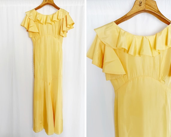 1930’s XS/S Pale Yellow Ruffle Gown