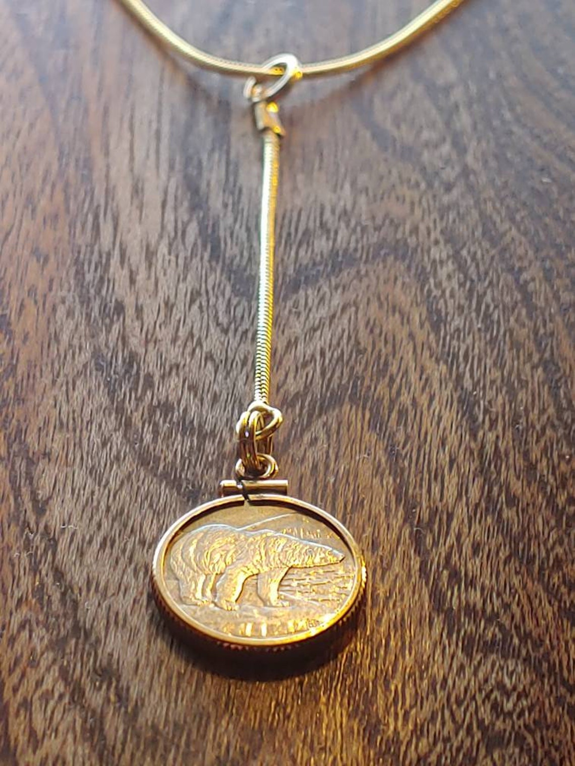 Y Necklace Polar Bear Classic hanging coin pendant You