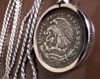 1953 Mexican 25 Centavos Silver billon coin Pendant set on a 24" Sterling Silver Italian Rope Chain, 22mm diameter.