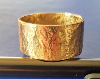 Artisan Hammered 14K Gold Men's Viking Ring, Natural Finish