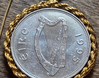 1995 Irish Eire Ireland, Wild Red Reindeer, Punt coin, Gold plated bezel Pendant on a 22"  Italian Gold over 925 Silver snake Chain. 33mm
