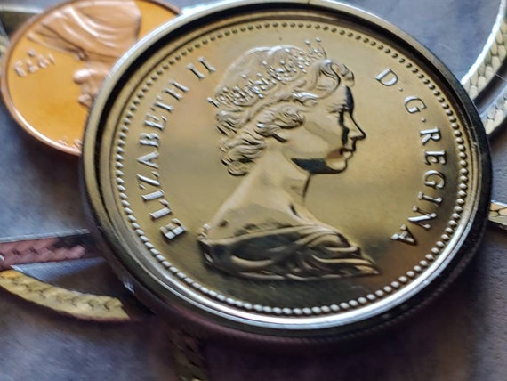 Mint 1977 Canadian Voyageur Explorer Dollar coin … - image 5