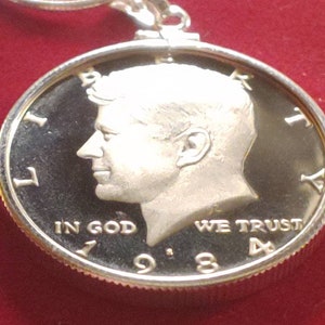Americana 1984 U.S. John F. Kennedy Half Dollar Coin Pendant sat on a sterling silver snake Chain,  30mm diameter coin charm w gift box