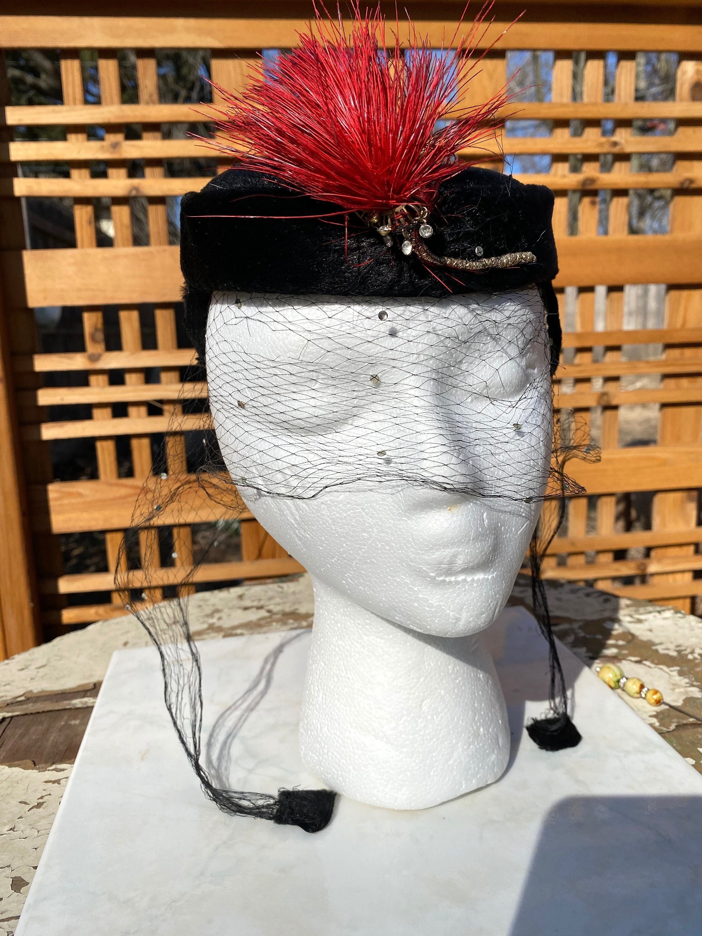 Vintage 1960s Black Fur Felt Pillbox Helmet Hat Mod Style Mod/GoGo Fur 1960s Vintage Hats for Women for sale | eBay main image 3