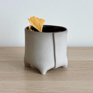 Smokey Grey Ceramic Yunomi: Handmade Stoneware Tea Cup