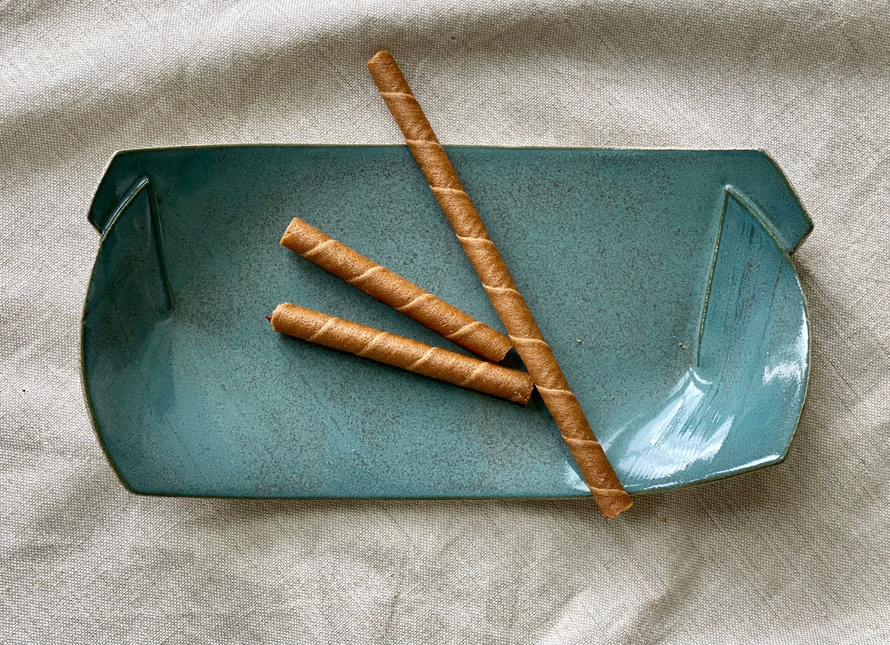 Assiette de Service Rectangulaire en Céramique, Plateau Contemporain Poterie Turquoise, Assiette Déc