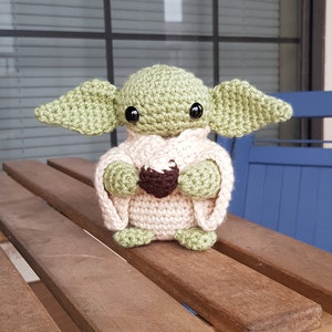Crochet Small Green Alien