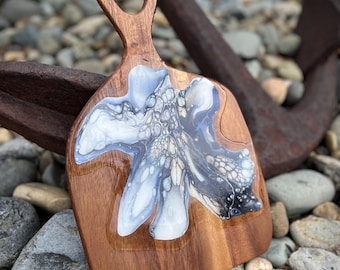 Midnight Blend – Hand-Painted Charcuterie Board