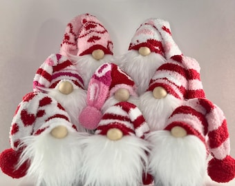 Sock Gnomes, Pink, Red, and White Holiday Decor