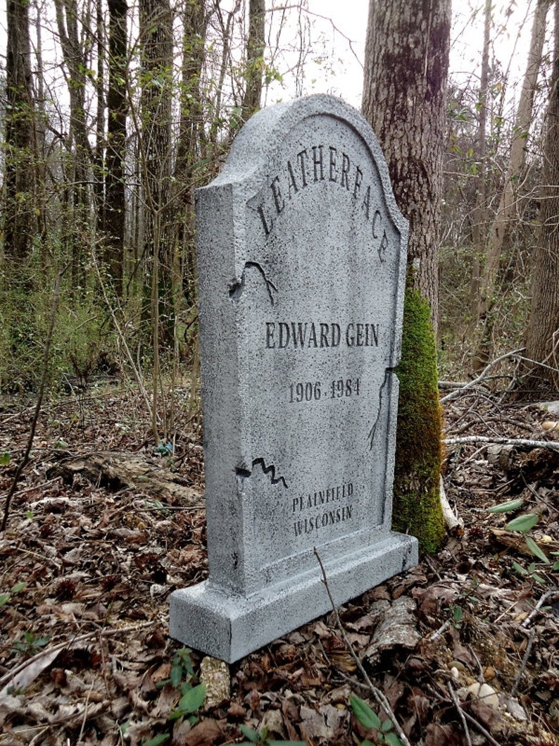 LEATHERFACE Tombstone Ed Gein Texas Chainsaw Massacre Halloween Prop Graveyard Cemetery Headstone FREE SHIP