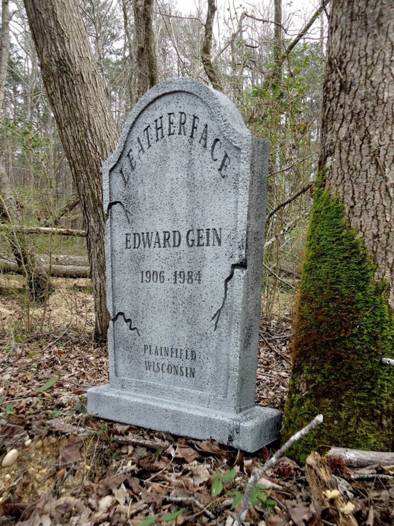 LEATHERFACE Tombstone Ed Gein Texas Chainsaw Massacre Halloween Prop Graveyard Cemetery Headstone FREE SHIP