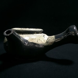 Q0610 Japanese Pottery Tea Pot KYUSU Vintage Signed Lidded Handle SENCHA