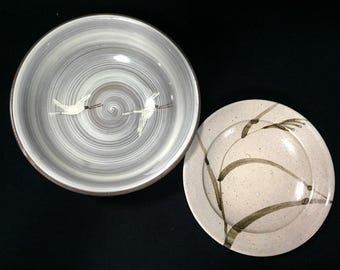 Q1679 Vintage japansk keramik skål tallrik set med 2 handmålade Wabi Sabi