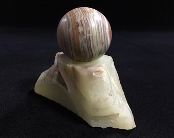 置物 Bell stone Y8620 OKIMONO Green viewing stone wooden stand Japan antique decor