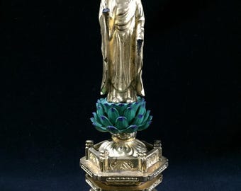 K1447 Statua vintage di Buddha su piedistallo di loto, scultura buddista giapponese