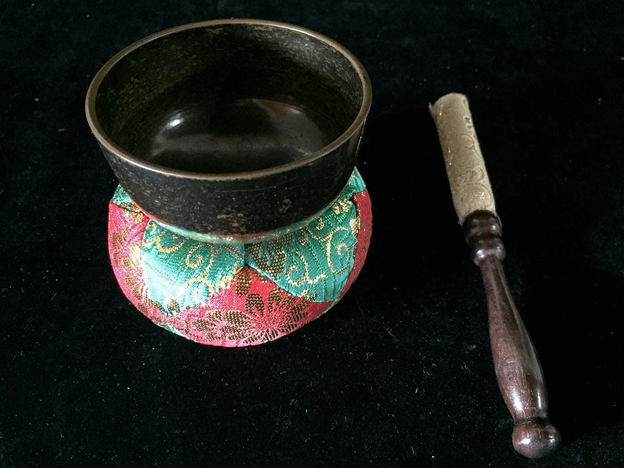 Z1668 Japanese Buddhist Bell ORIN Set Vintage Cushion
