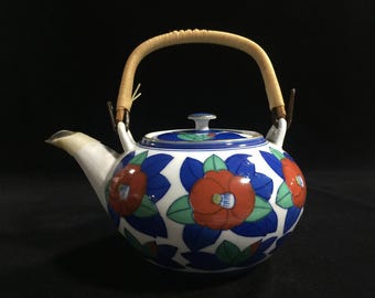 O0455 Vintage Imari Arita Porcelain Teapot Hand Painted Camellia Floral Art