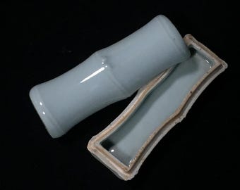 J1187 Japanese Vintage Celadon Pottery Kogo Incense Case Bamboo Design