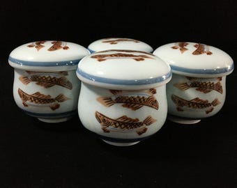 R1816 Vintage Japanese Lidded Tea Cup Set of 4 Porcelain Fish Art Signed