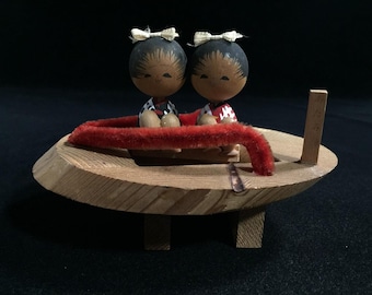 J0583 Vintage Japanese Kokeshi Doll Twin Girls on Wooden Geta Boat Figurine Art