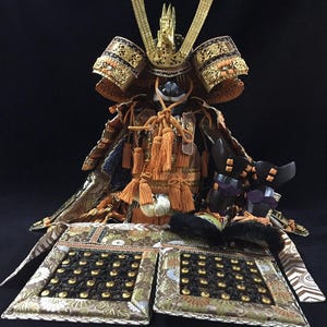 Casco Samurai Japonés Kabuto De Cuero – Plateado – Talla Única – Para Recreación Histórica, LARP Y Coleccionismo