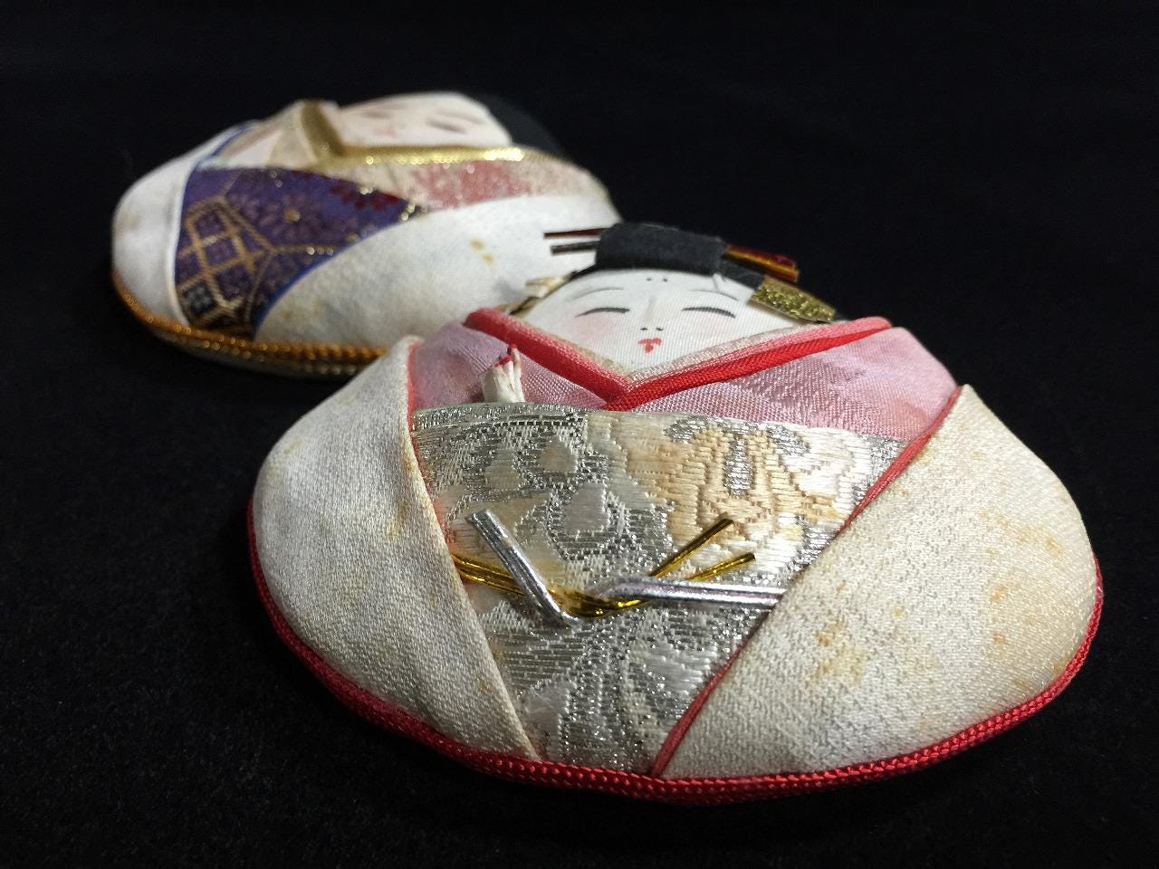 Q0913 Japanese HINA Doll Set OKIMONO Vintage 2pc Interior