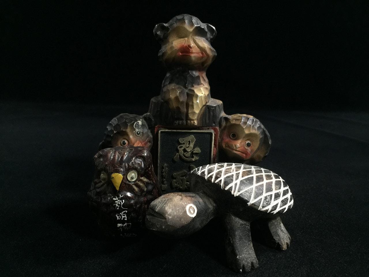 Tanuki wood carving - Etsy 日本