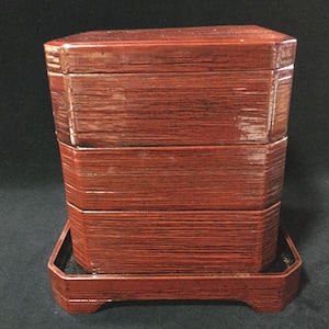 Q1985 Japanese 3 Stage Lunch Box JUBAKO Vintage Lidded Stand Lacquerware