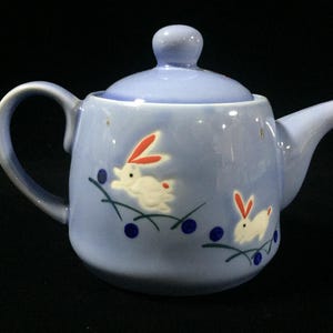 O1726 Vintage japansk keramik Kyusu tekanna med sil ljusblå konst