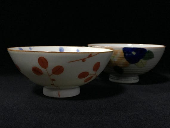 食器・キッチン用品 手描き花柄茶碗2個セット
