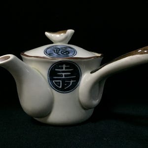 H1663 Japansk keramik tekanna Kyusu Vintage lockhandtag Sencha signerad