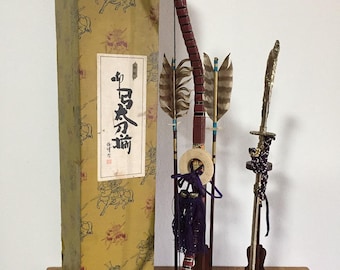 N0262 ヴィンテージ 日本の侍の兜 鉄製鋳造金属製鎧ディスプレイ