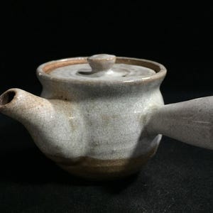 U0914 Vintage Japan Pottery Kyusu Tea Pot Handcrafted Studio Wabi Sabi Tableware