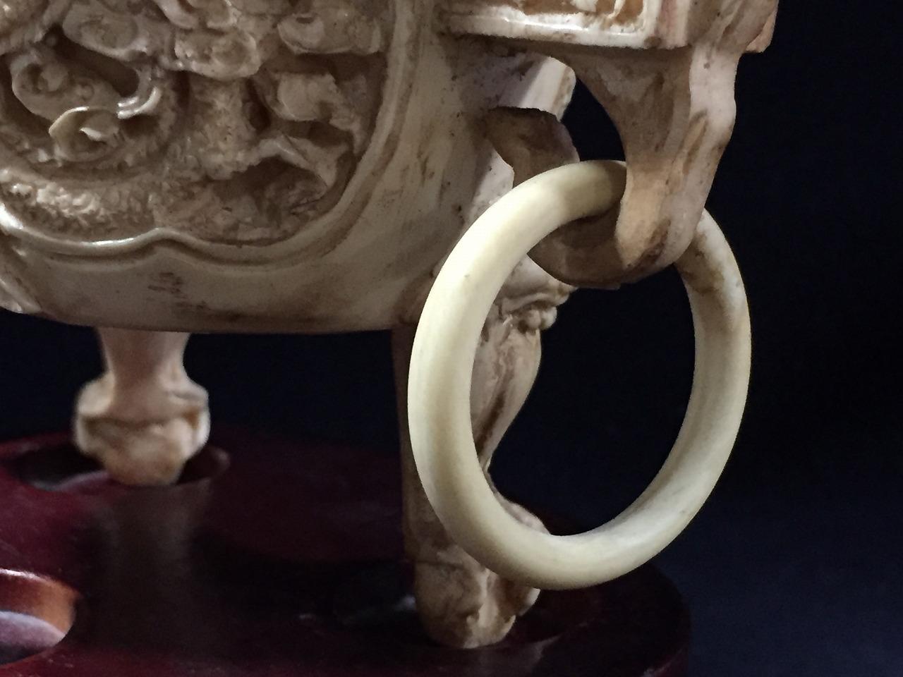 N0380 ヴィンテージ 中国製 蓋付き香炉 模造彫刻骨樹脂製像 - Etsy 日本