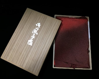 M1437 Vintage Japanese Silk Fabric Fukusa Kimono Craft Wine Red Wooden Box