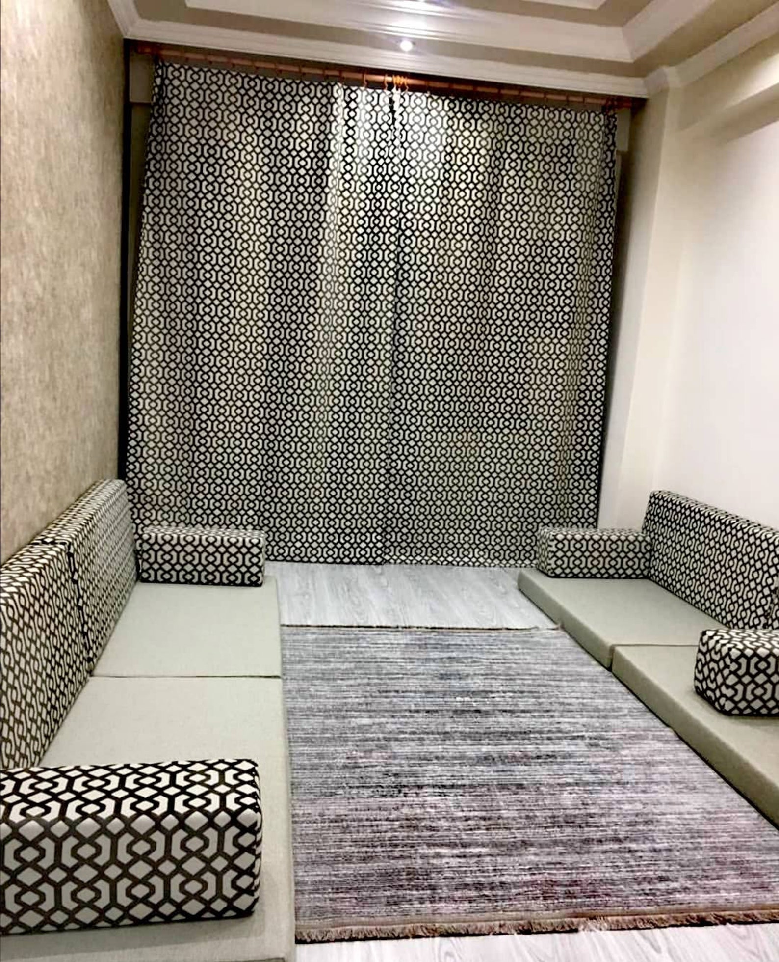 Arabic Majlis Arabic Floor Seating Arabic Jalsa Oriental Etsy