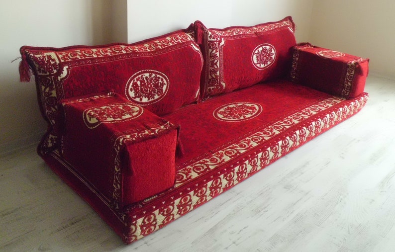 Oriental Floor Seating Arabic Jalsa Red Arabic Majlis Hookah